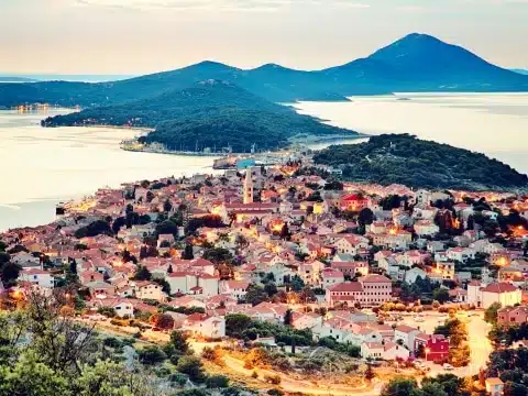 Mali Losinj, Croatia (c) Adobe Stock