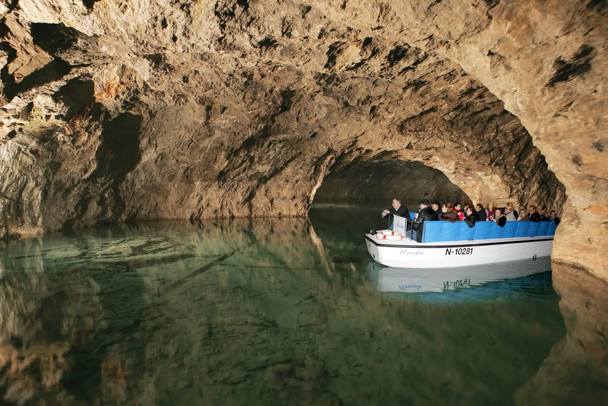 Seegrotte Hinterbruehl ©K & K Bergbau GmbH